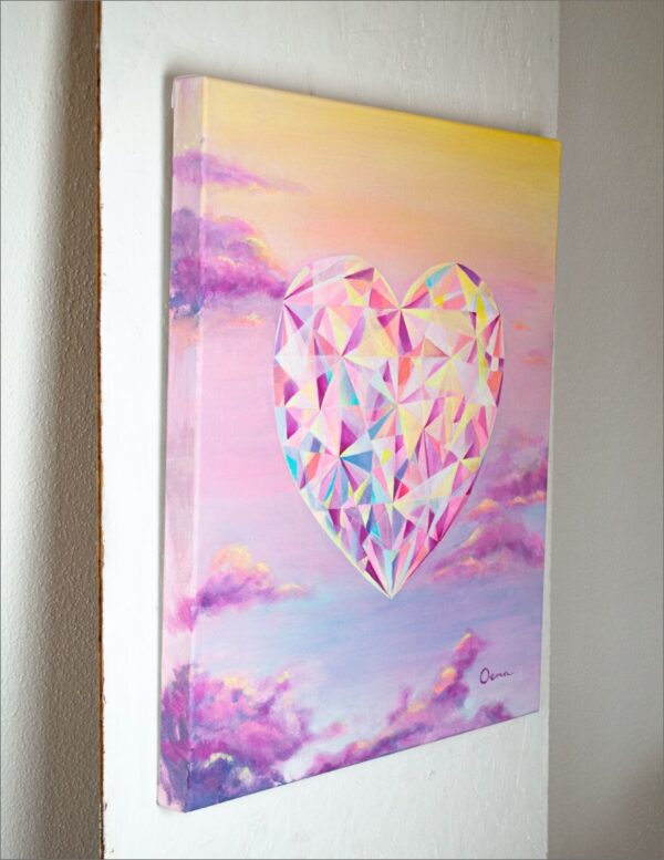Spirituelle Kunst: Acrylbild auf Leinwand, Herzkristall vor Wolkenhimmel in lila, rosa, gelb Farben